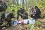 กองกำลังผาเมือง ปะทะกลุ่มขบวนการลำเลียงยาเสพติดกลางดึก ทิ้งยาบ้าหนีป่าราบ ยึดได้เกือบ 5 แสนเม็ด