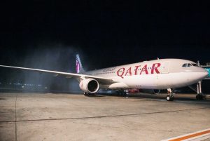 Qatar Airways aircraft photo_r
